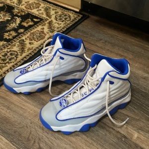 Boys Air Jordan sneakers size 5.